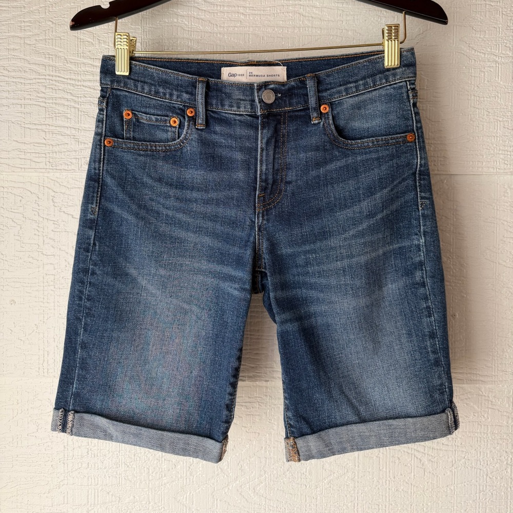 Gap 1969 Bermuda Denim Shorts Size 26 Medium Wash